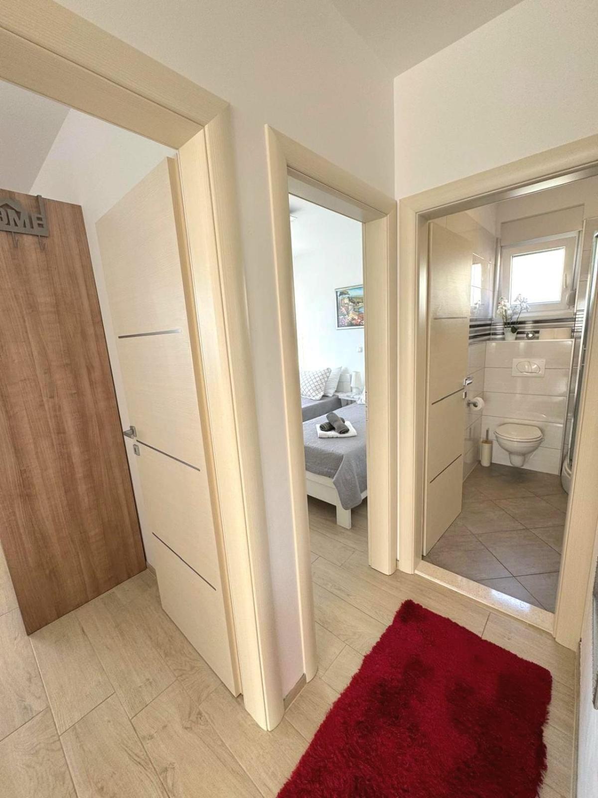 Apartment Misic Trogir Exterior photo